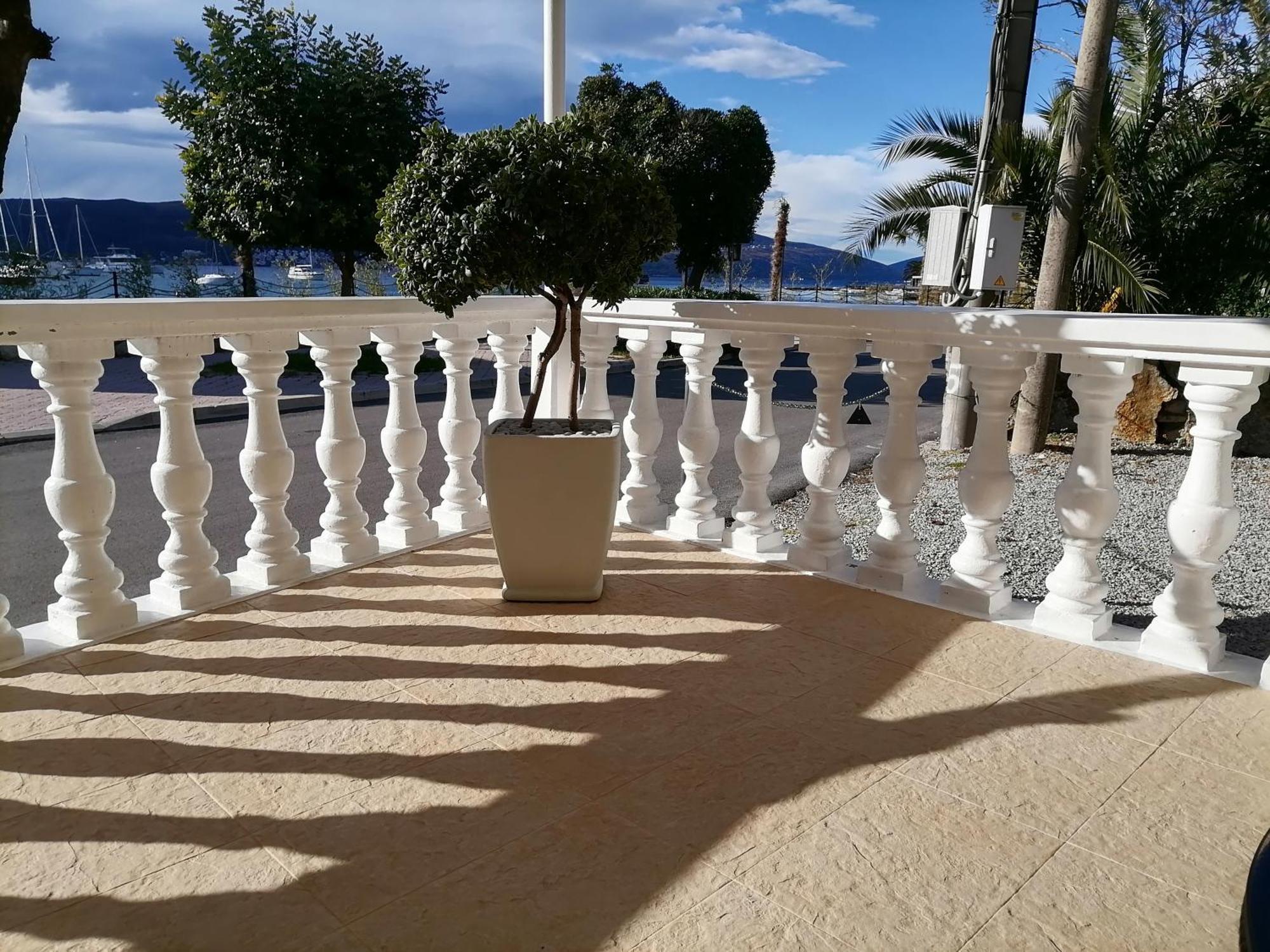 Apartment Casa Sul Mare ติวัต ภายนอก รูปภาพ